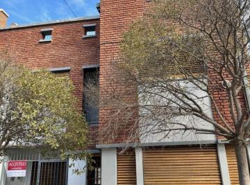 Casa de 6 ambientes, Neuquén · En Alquiler Triplex B° Santa Genoveva Neuquen