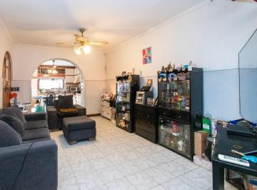 Casa · 135m² · 6 Ambientes · Venta Casa 6 Amb /patio en Ituzaingò Apto Crédito