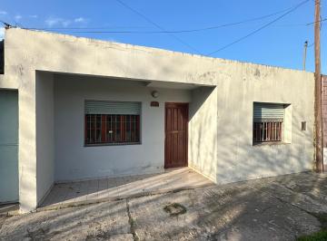 Casa de 4 ambientes, Río Segundo · Casa en La Mejor Zona de Río Segundo, Pleno Centro!
