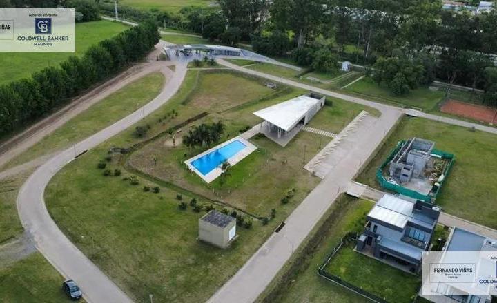 Terreno · 900m²