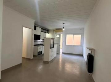 Casa · 71m² · 4 Ambientes · Casa en Venta - 3 Dorm. 1 Baño - 100 m - Quilmes