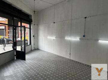 Local comercial · 38m² · 1 Ambiente · Local en Alquiler - Monoambiente 1 Baño - 38 m - Floresta