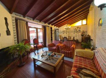 Casa de 4 ambientes, Godoy Cruz · Venta de Casa. Barrio Bombal. Godoy Cruz Mendoza.
