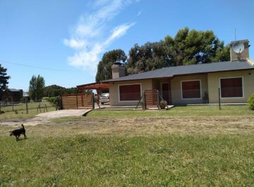 Casa de 4 ambientes, Miramar · Hermoso Chalet Sobre 2 Lotes en Las Lomas Miramar