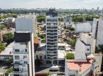 Departamento · 45m² · 2 Ambientes · 1 Cochera · Venta Departamento 2 Ambientes Piso Alto. Full Amenities.