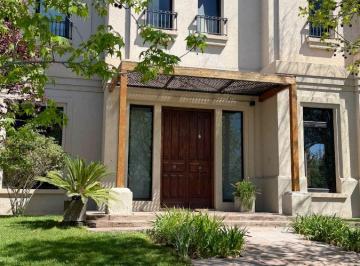 Casa de 13 ambientes, Chacras de Coria · Casa en Venta | 4 Dorm. + Estudio | Barrio Pueyrredón, Chacras de Coria | Pileta