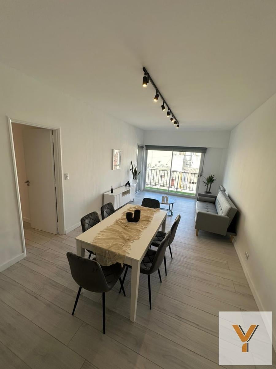 Departamento de 3 Dormitorios 1 Baño en venta sobre San Martin