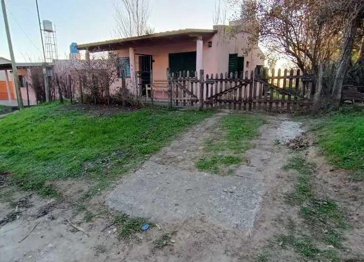 Casa · 80m² · 4 Ambientes · 1 Cochera
