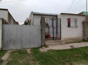 LOK-LO2-199_2 · Casa con Departamento en Venta en Victoria