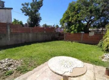 LOK-LO2-221_2 · Casa en Venta en Victoria