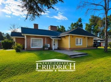 Casa · 300m² · 5 Ambientes · 10 Cocheras · Casa en Venta Cardenal del Monte Gral Rodriguez