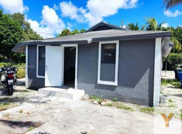 Casa · 81m² · 3 Ambientes · Casa en Venta - 2 Dorm. 1 Baño - Miami
