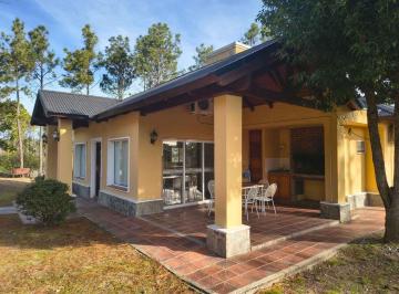 Casa · 120m² · 5 Ambientes · 1 Cochera · Venta Casa 3 Dorm. Posta Carreta Calamuchita