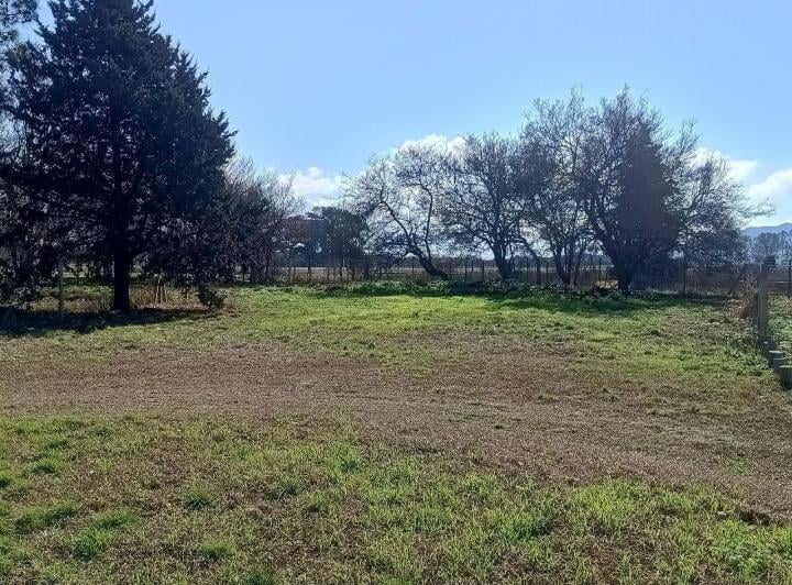 Terreno · 817m²