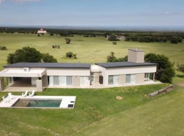 Casa · 151m² · 4 Ambientes · 4 Cocheras · Venta Casa Categoria Country Golf Santa Maria Villa Larca, Merlo. San Luis