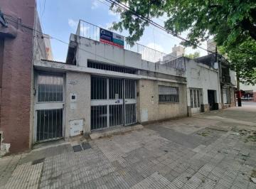Casa · 108m² · 4 Ambientes · 1 Cochera · Casa en Venta de 3 Dorm. C/ Cochera en La Paz 1700 Abasto Rosario