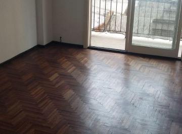 Departamento de 2 ambientes, Balvanera · Alquiler Hermoso 2 Ambientes Al Frente Balcones 45 m² (Aprox) Mitre Al 2500 Caba