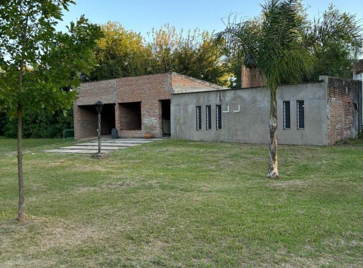 Casa · 195m² · 3 Ambientes · 1 Cochera