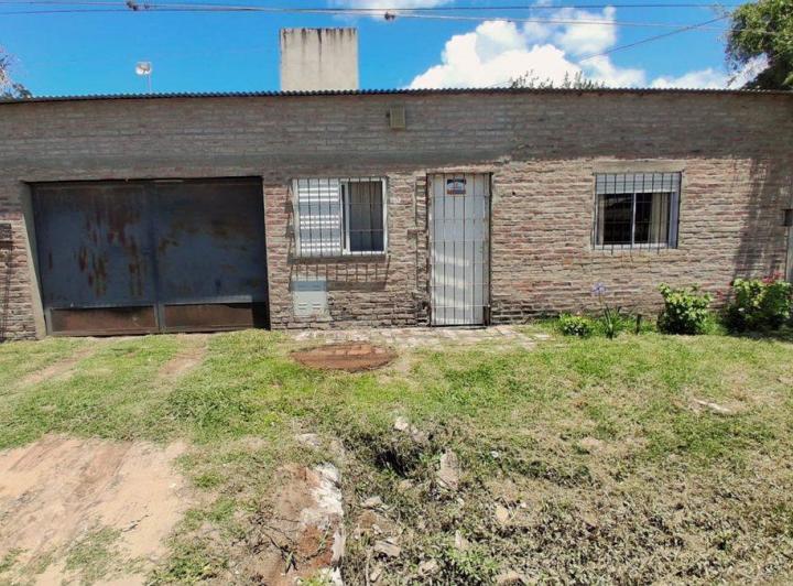 Casa · 122m² · 6 Ambientes · 1 Cochera