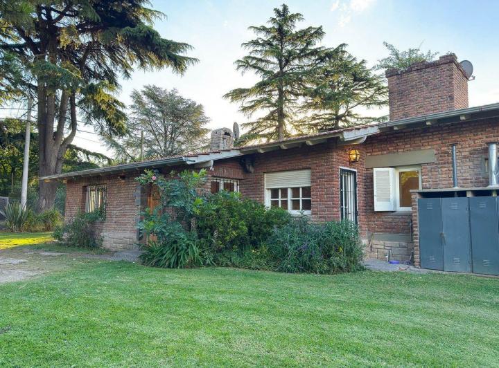 Casa · 200m² · 5 Ambientes