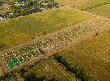 Terreno · 370m² · Se Vende Lote 14, Financiado, en Loteo Jacaranda
