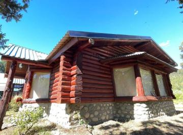 Casa · 506m² · 5 Ambientes · 1 Cochera · Casa en Venta - 4 Dorm. 3 Baños - Cochera - 21.788 m² - El Bolsón, Río Negro