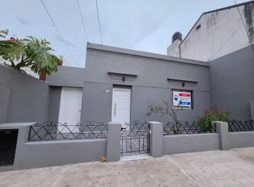 Casa · 121m² · 5 Ambientes · Venta Casa 5 Amb Reciclada a Nuevo San Andres