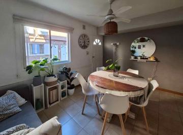 PH · 55m² · 3 Ambientes · Venta de Dto de Pasillo 2 Dormit con Dos Patios