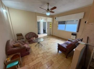PH · 146m² · 6 Ambientes · PH Venta Ciudadela 4 Dorm. Patio Jardin