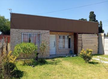 Casa · 55m² · 3 Ambientes · 1 Cochera · Casa 3 Ambientes Venta Glew Barrio Santa Ana