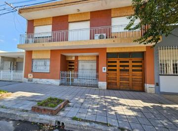 Casa · 218m² · 7 Ambientes · Casa en Venta en Villa Constitución Centro