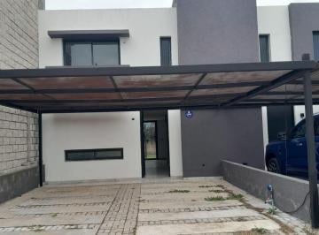 Casa · 120m² · 4 Ambientes · Alquiler Duplex 3 Dorm. Docta
