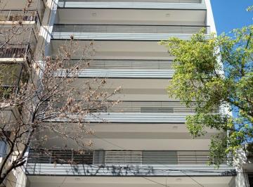 Departamento · 110m² · 4 Ambientes · Venta Semipiso, 4 Ambientes en Flores, con Balcón