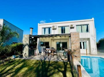 Casa · 150m² · 5 Ambientes · 1 Cochera · Alquiler Casa en Santa Elena | Pilar del Este