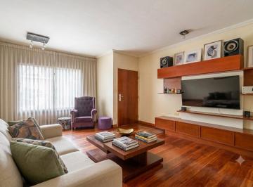 Casa · 145m² · 4 Ambientes · 1 Cochera · Venta Dúplex de 4 Ambientes con Patio y Cochera en Barrio Naón – Mataderos