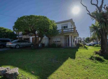 PH · 113m² · 5 Ambientes · 1 Cochera · Venta PH 5 Amb a 100 m Playas Constitucion