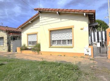 PH · 63m² · 3 Ambientes · PH 3 Ambientes/patio. Apto Crédito Venta. Banfield