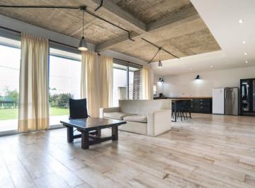 Casa · 100m² · 3 Ambientes · 2 Cocheras · Casa en Venta Villa Elisa