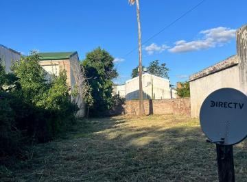 Casa · 20m² · 2 Ambientes · Lote con Casa a Reciclar en El Centro de Zavalla