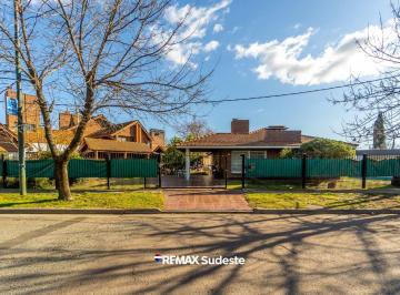 Casa · 90m² · 3 Ambientes · Casa en Venta Barrio Palihue, Payro 499