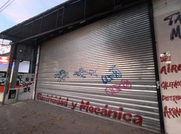 Local comercial · 200m² · 2 Cocheras · Venta Local 200 m San Miguel Sobre Balbin
