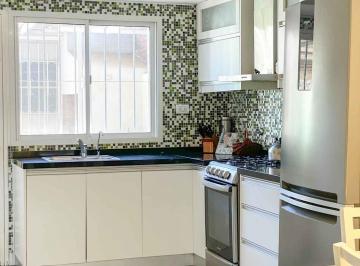 Casa · 150m² · 5 Ambientes · 2 Cocheras · Casa en Venta en Pergamino con Patio y Cochera