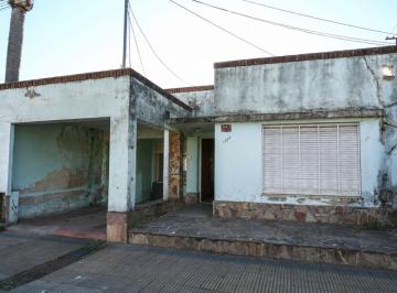 Casa · 89m² · 3 Ambientes · 1 Cochera · Junín 1253 | Casa a Reciclar