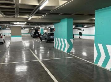 Garage · 12m² · Invertí en Bv Center Cochera Cubierta en Venta