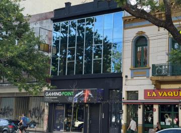 Oficina comercial , Chacarita · Amplia Oficina Renovada a Nuevo de 186 m² Sobre Av