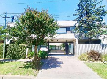Casa · 68m² · 3 Ambientes · 1 Cochera · Duplex 2 Dorm. en Venta Gonnet