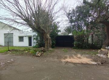 Casa · 122m² · 3 Ambientes · 1 Cochera · Casa Dos Dorm. Venta City Bell con Parque