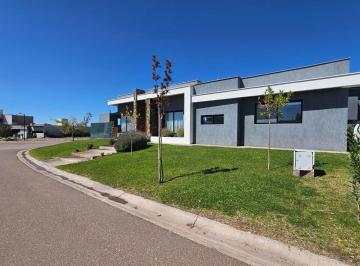 Casa · 200m² · 5 Ambientes · 2 Cocheras · Venta Casa Maipu Mendoza Lar de Dieytes II