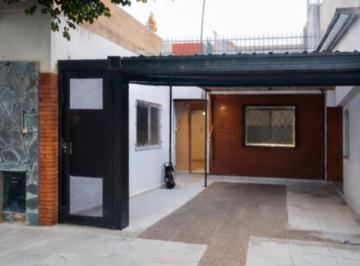 Casa · 146m² · 3 Ambientes · 2 Cocheras · Casa Familiar 2 Cocheras Local Deposito Pat. Lav.
