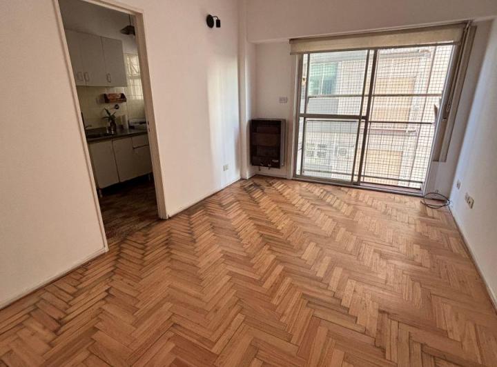 Venta 2 Ambientes C/cocina Independiente. Lateral *apto Credito* Manuel Ugarte 3883